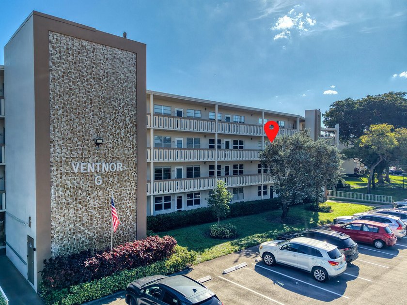 A rare opportunity to own a bright and spacious 2 bedroom, 2 - photo 2