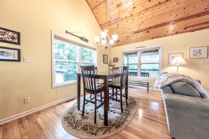 Heather Keith, Realtor
502.345.3052 - photo 7