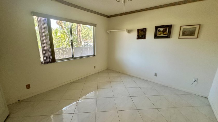 Welcome to 6585 Kensington Lane, Apt. 207, located in the - photo 11