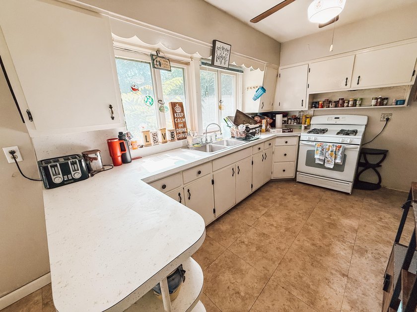 Welcome to this charming two-bedroom, two-bathroom residence in - photo 13