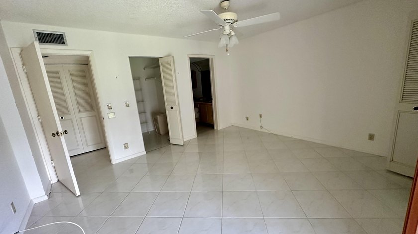 Welcome to 6585 Kensington Lane, Apt. 207, located in the - photo 13