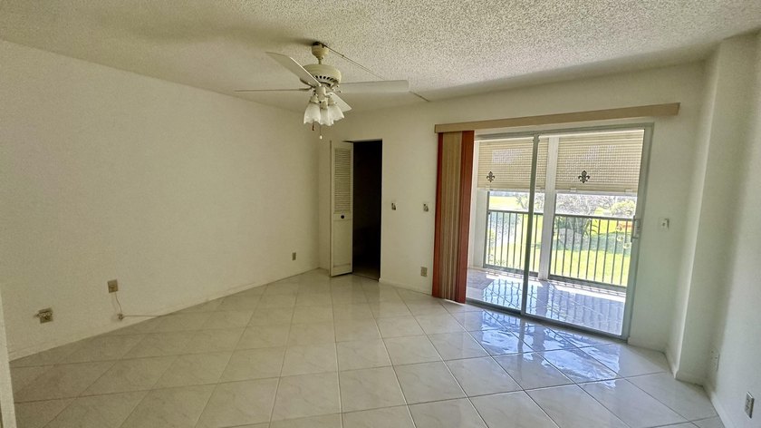 Welcome to 6585 Kensington Lane, Apt. 207, located in the - photo 16