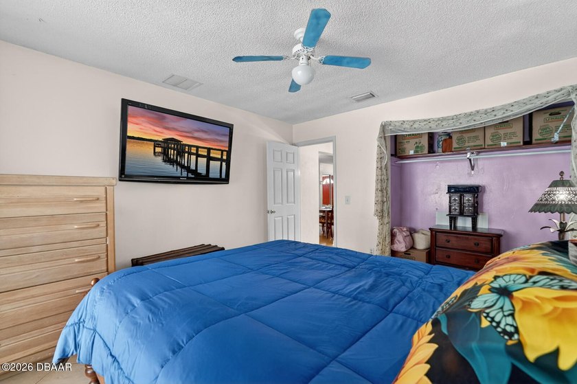 Welcome to a home that's been loved for over 20 years and is - photo 21