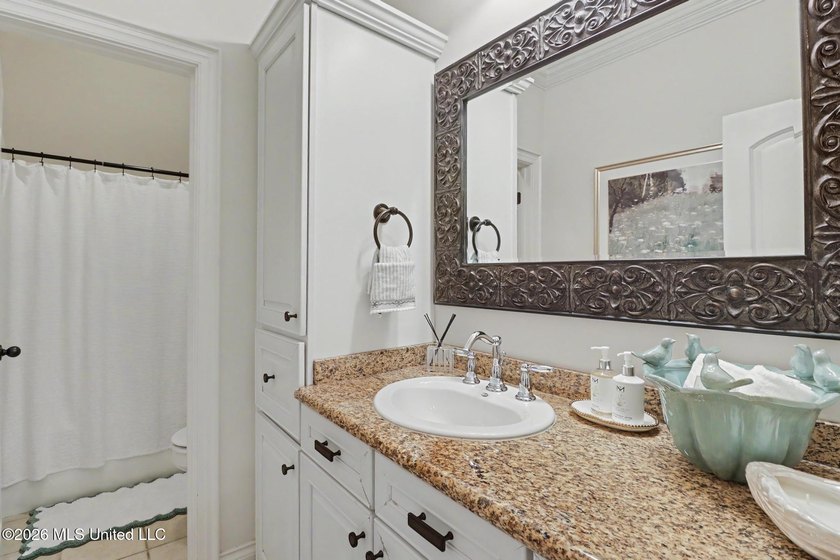 Welcome to this beautifully appointed French Country-inspired - photo 24