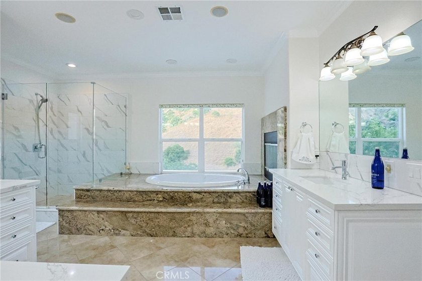 Welcome to 1121 Pinto Dr., a custom estate by renowned builder - photo 24