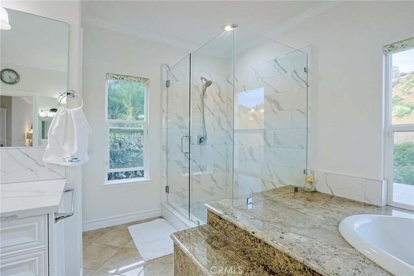 Welcome to 1121 Pinto Dr., a custom estate by renowned builder - photo 25
