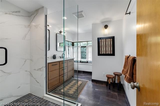 Exceptional brick Contemporary Colonial in the highly coveted - photo 26