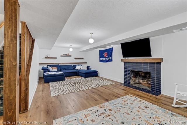 Exceptional brick Contemporary Colonial in the highly coveted - photo 36