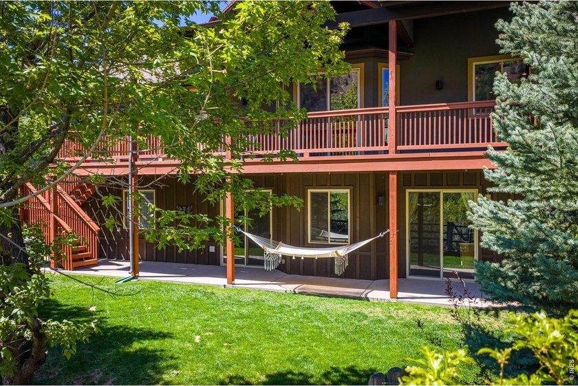 Luxury riverfront home on the Roaring Fork River in Glenwood - photo 6