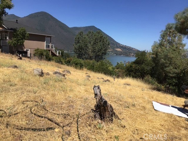 Lakefront acreage, 3.3+/- acres, with approx. 560ft. of - photo 4