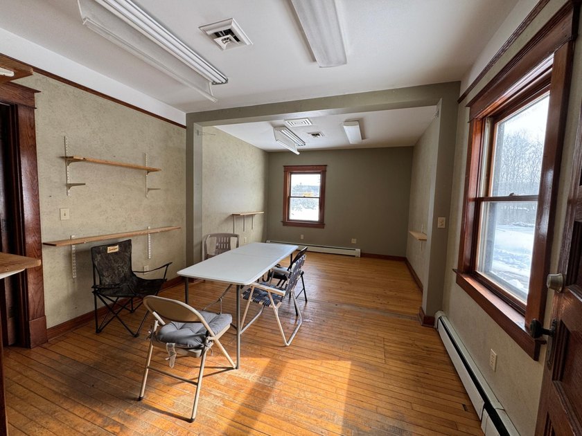 Prime corner location on main commercial corridor in Crandon - photo 12