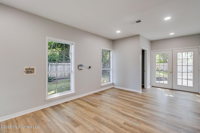 Beautifully updated home featuring an open floor plan, vaulted - photo 15