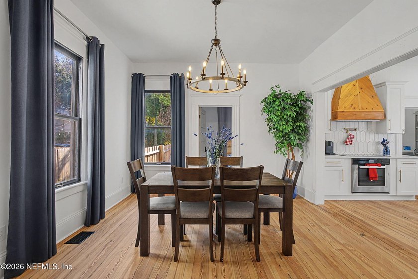 Welcome to this Beautiful Home with an Eye-Catching Front Porch - photo 18