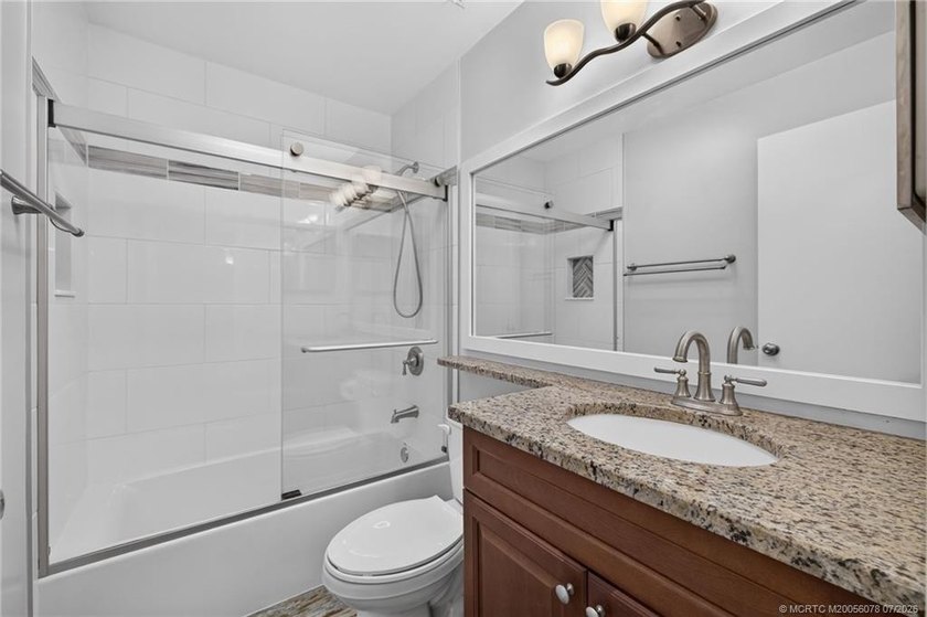 Beautifully updated villa in the centrally located community of - photo 25