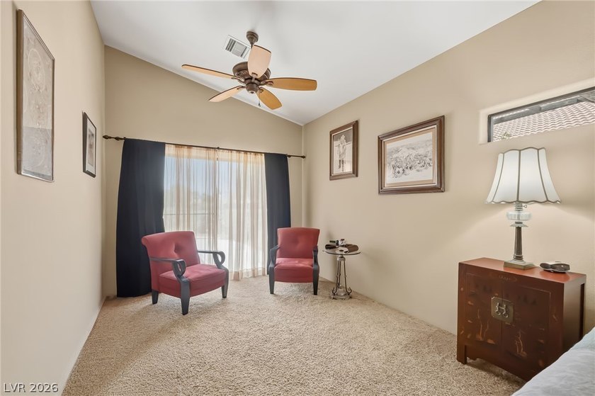 Discover this 2-bedroom, 2.5-bathroom single-family residence - photo 28