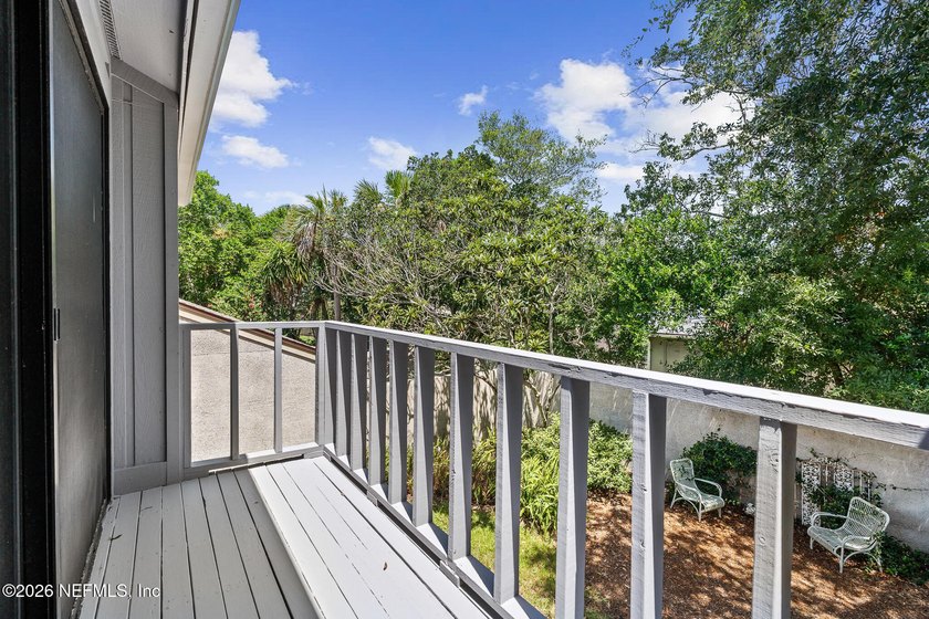 2445 Lorraine Court N is a 1,186 sq ft, 3 full bedroom, 3 full - photo 30
