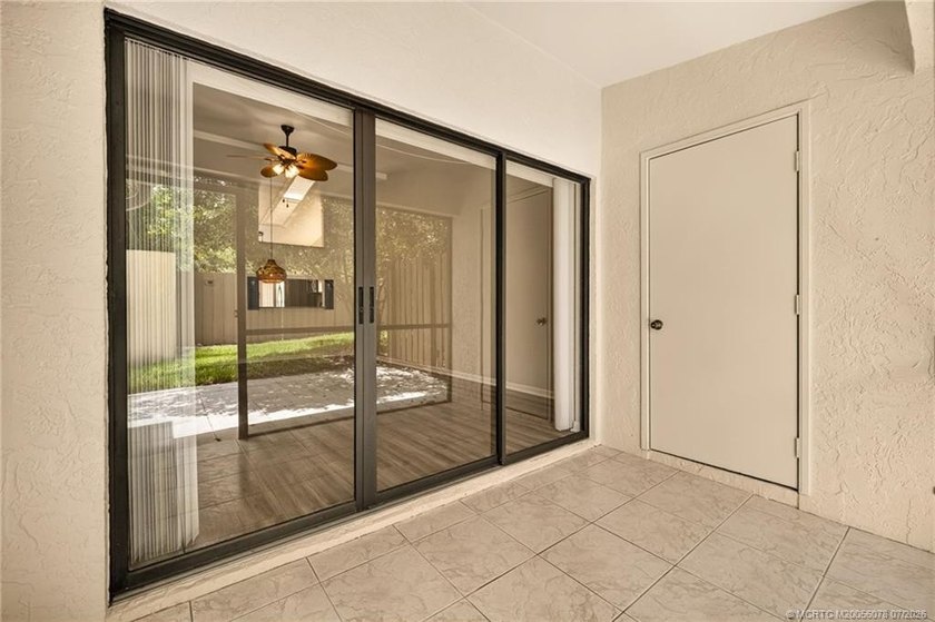Beautifully updated villa in the centrally located community of - photo 31