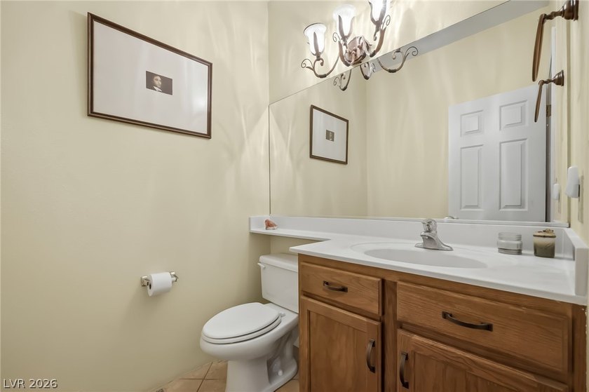 Discover this 2-bedroom, 2.5-bathroom single-family residence - photo 33