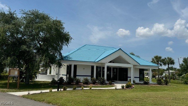 Welcome to your dream waterfront home in the premier 55+ gated - photo 37