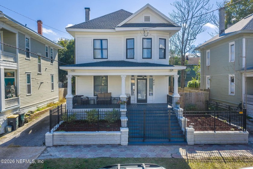 Welcome to this Beautiful Home with an Eye-Catching Front Porch - photo 40