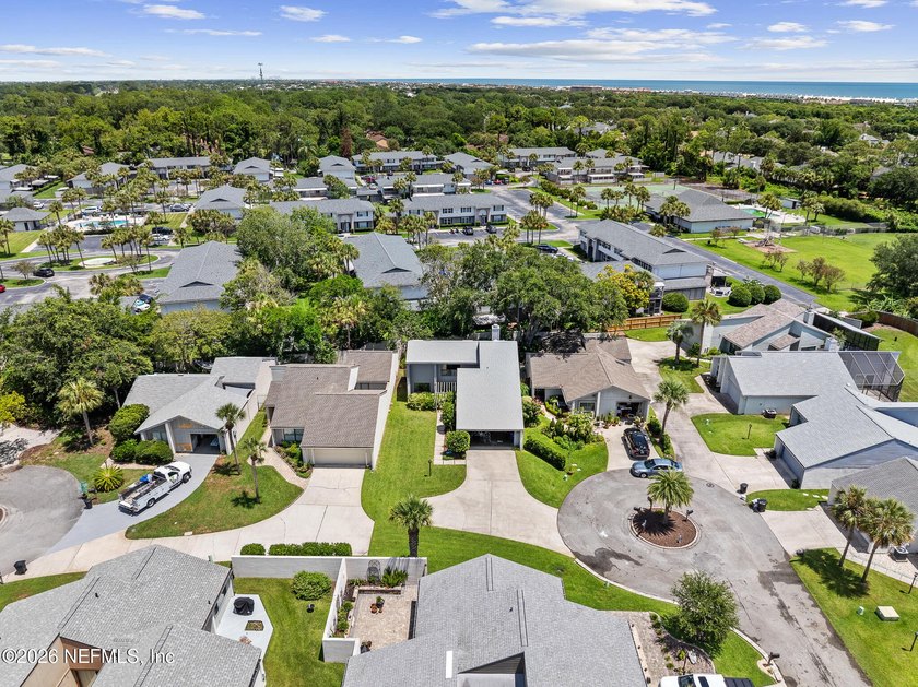 2445 Lorraine Court N is a 1,186 sq ft, 3 full bedroom, 3 full - photo 46