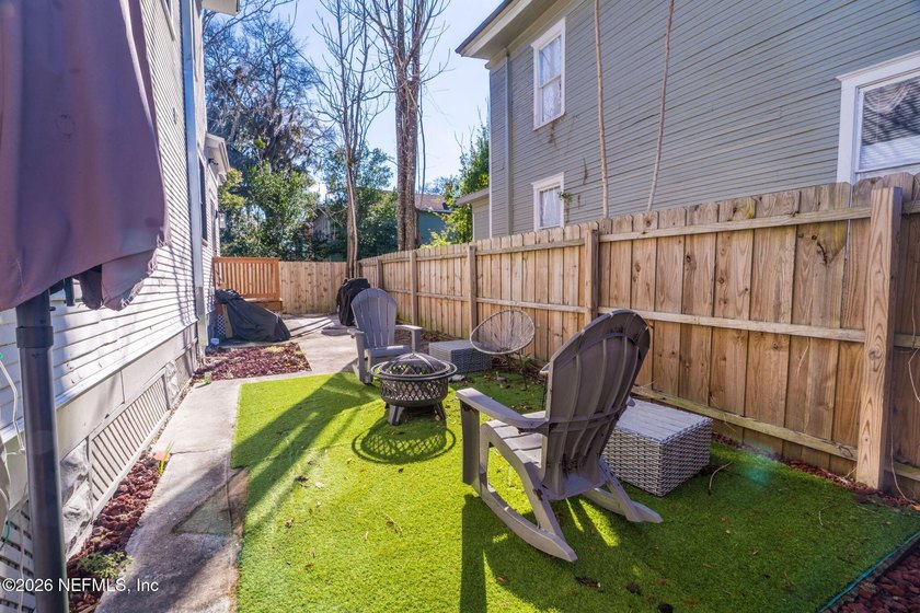 Welcome to this Beautiful Home with an Eye-Catching Front Porch - photo 50