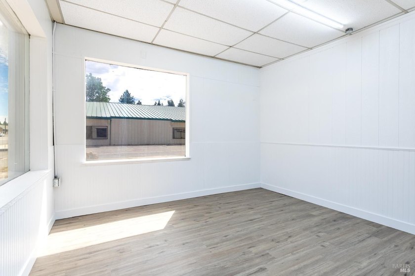 Prime freestanding Mixed-use building with corner lot exposure! - photo 6