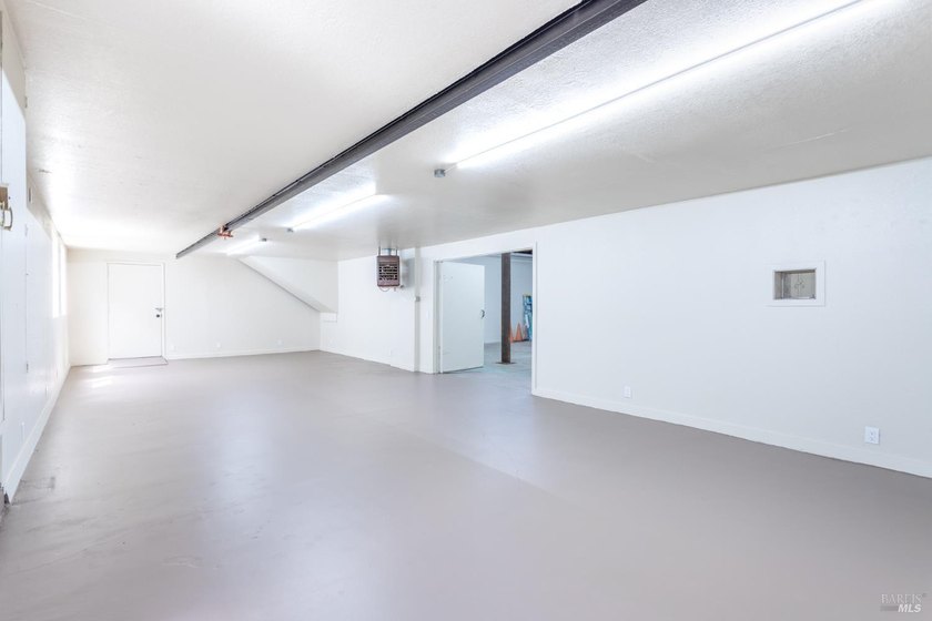 Prime freestanding Mixed-use building with corner lot exposure! - photo 8