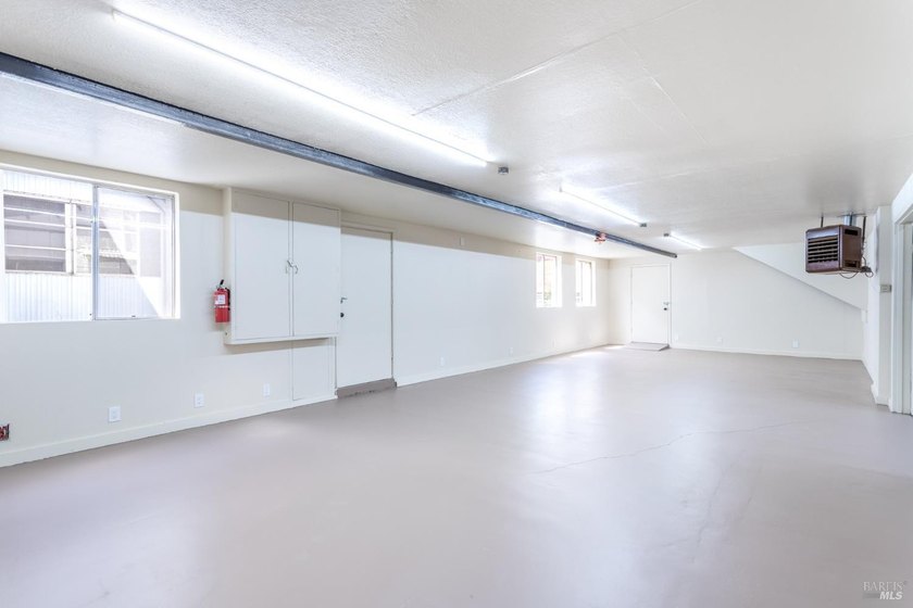 Prime freestanding Mixed-use building with corner lot exposure! - photo 9