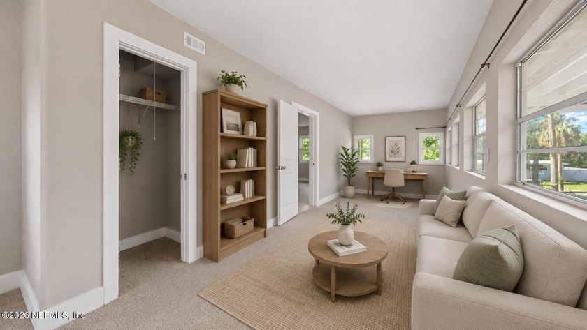 Beautifully renovated 3-bedroom, 2-bath home in the Arlington - photo 12