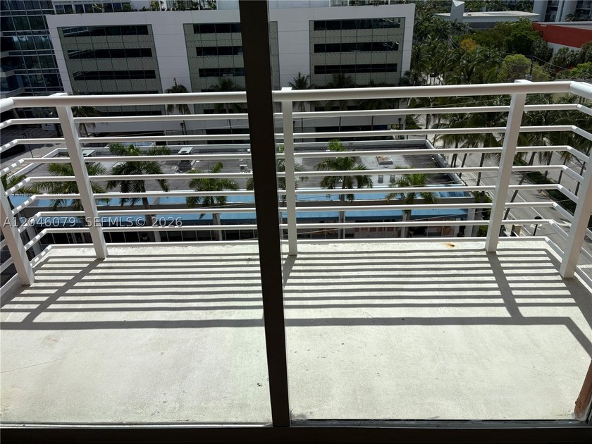 Beautiful 1 bedroom 1 bath for sale at Venture East! Tons of - photo 15