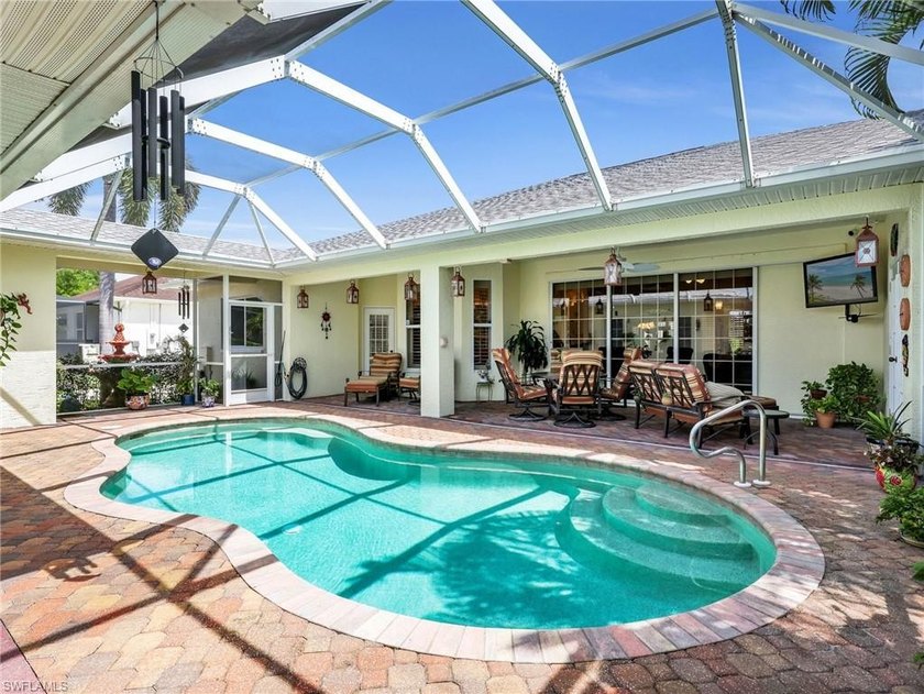 Move right into this beautifully maintained pool home with a - photo 19
