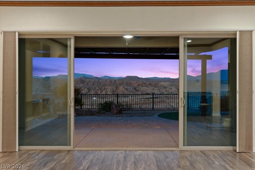 Welcome to an absolute masterpiece! This single-story home rests - photo 21