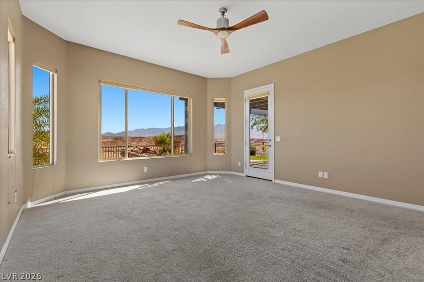 Welcome to an absolute masterpiece! This single-story home rests - photo 34