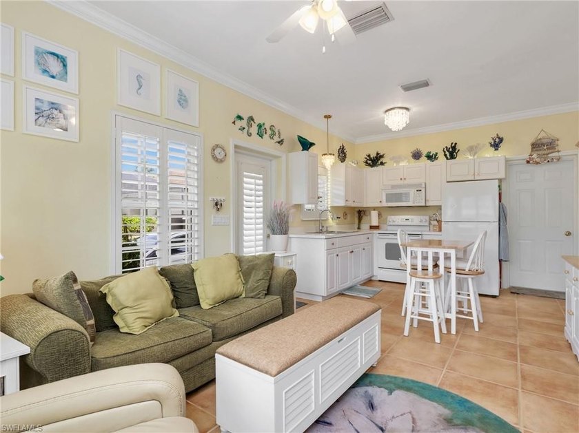Move right into this beautifully maintained pool home with a - photo 38