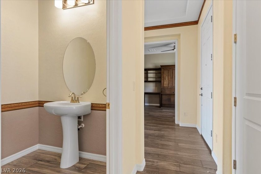 Welcome to an absolute masterpiece! This single-story home rests - photo 42