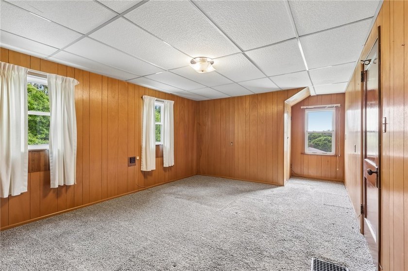 Welcome to a truly special property where space, charm, and - photo 19
