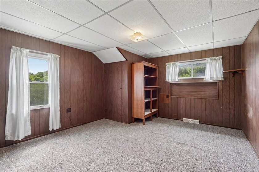 Welcome to a truly special property where space, charm, and - photo 28