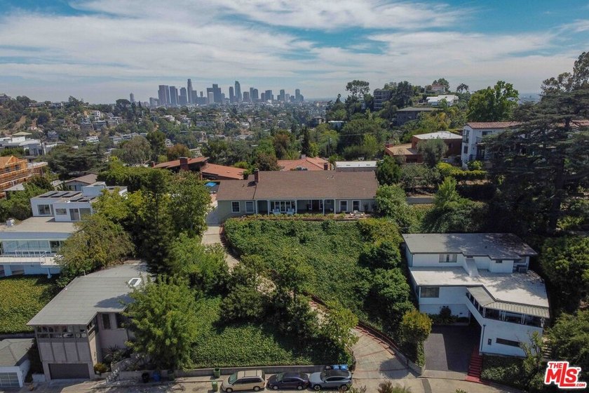 Welcome home to this truly one of a kind Silver Lake home - photo 2