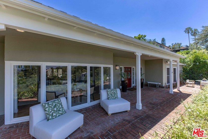 Welcome home to this truly one of a kind Silver Lake home - photo 5
