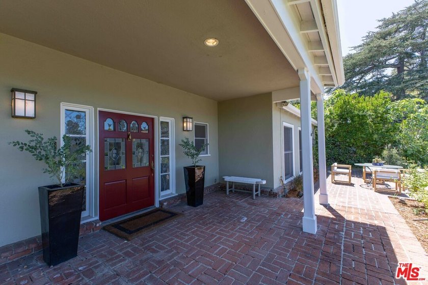 Welcome home to this truly one of a kind Silver Lake home - photo 7