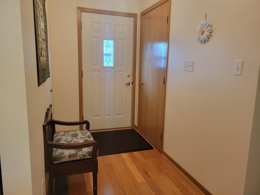Rare Corner Unit - Double Garage - Accessible Main-Floor Living - photo 3