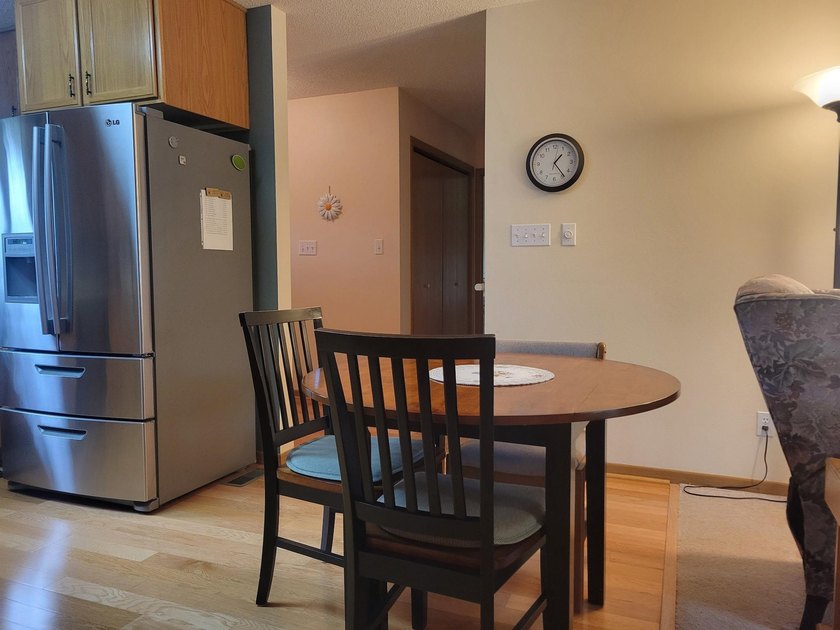 Rare Corner Unit - Double Garage - Accessible Main-Floor Living - photo 8