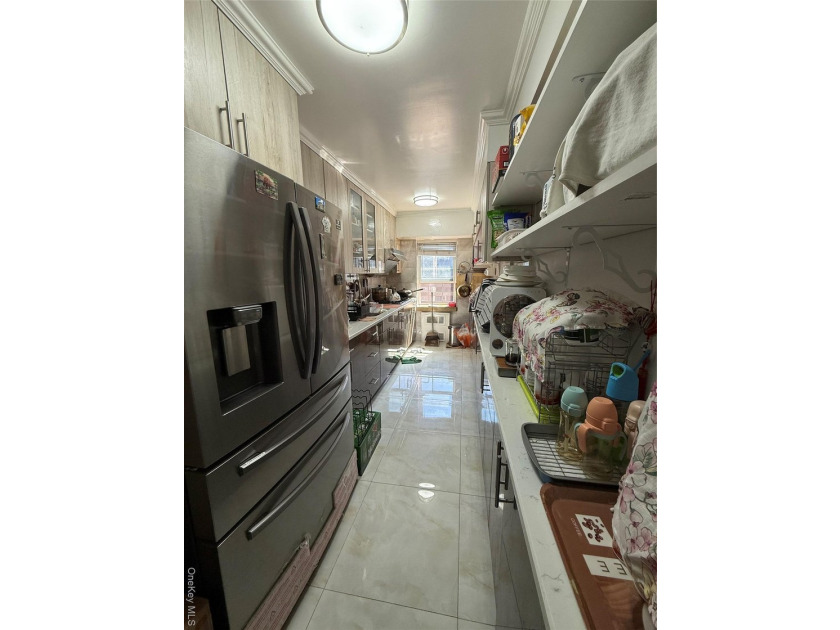Cash buyers only. Rare opportunity to own a spacious corner - photo 6