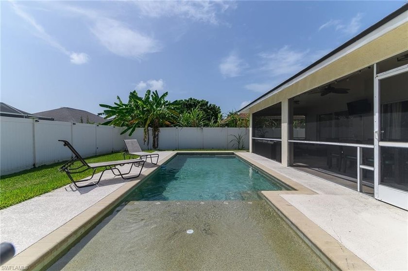 Ideally situated just moments from Mackle Park, this beautifully - photo 28