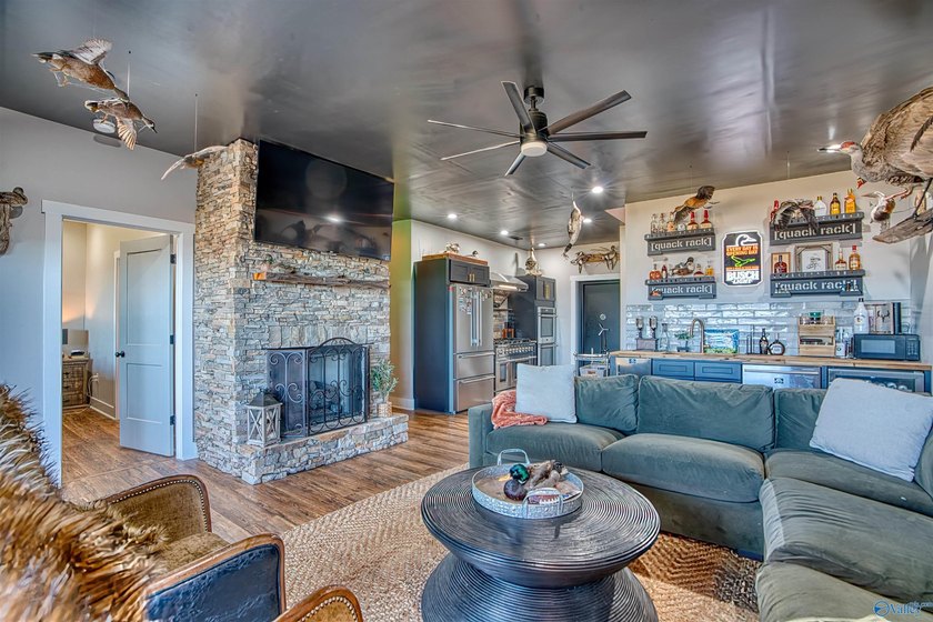 Stunning Weiss Lake retreat on 1.56 acres with 555 ft of - photo 34