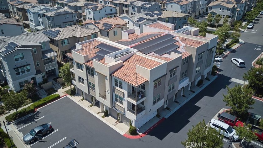 3 years new . 2 bed + den . 2 bath . 1,252 sq ft . Rancho - photo 36