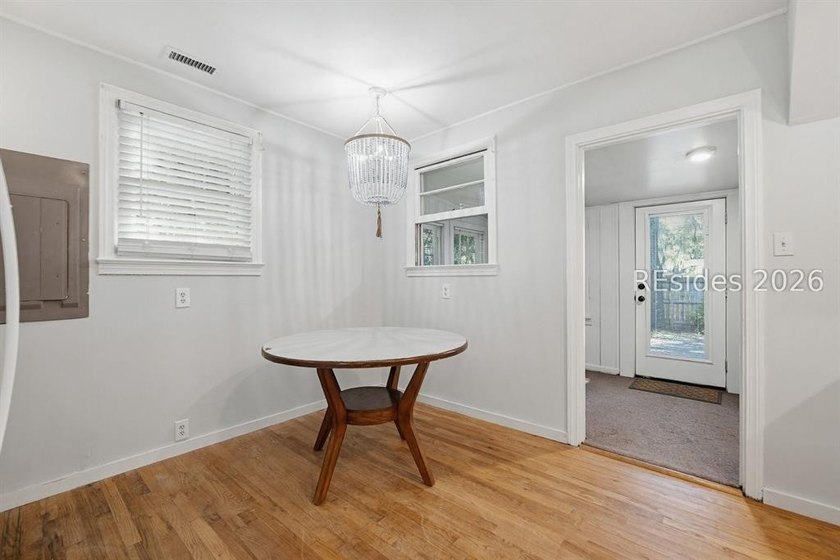 Charming Pigeon Point Cottage! Nestled in one of Beaufort's most - photo 13