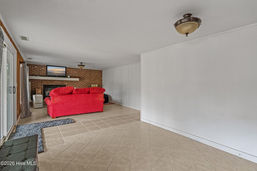 Sunset Beach waterfront gem! This 3-bed, 3.5-bath home offers - photo 32
