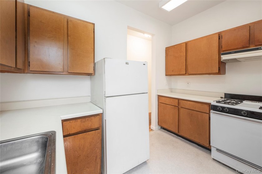 Shown by Appointment Only Priced for Quick Sale! All-Cash Buyers - photo 8